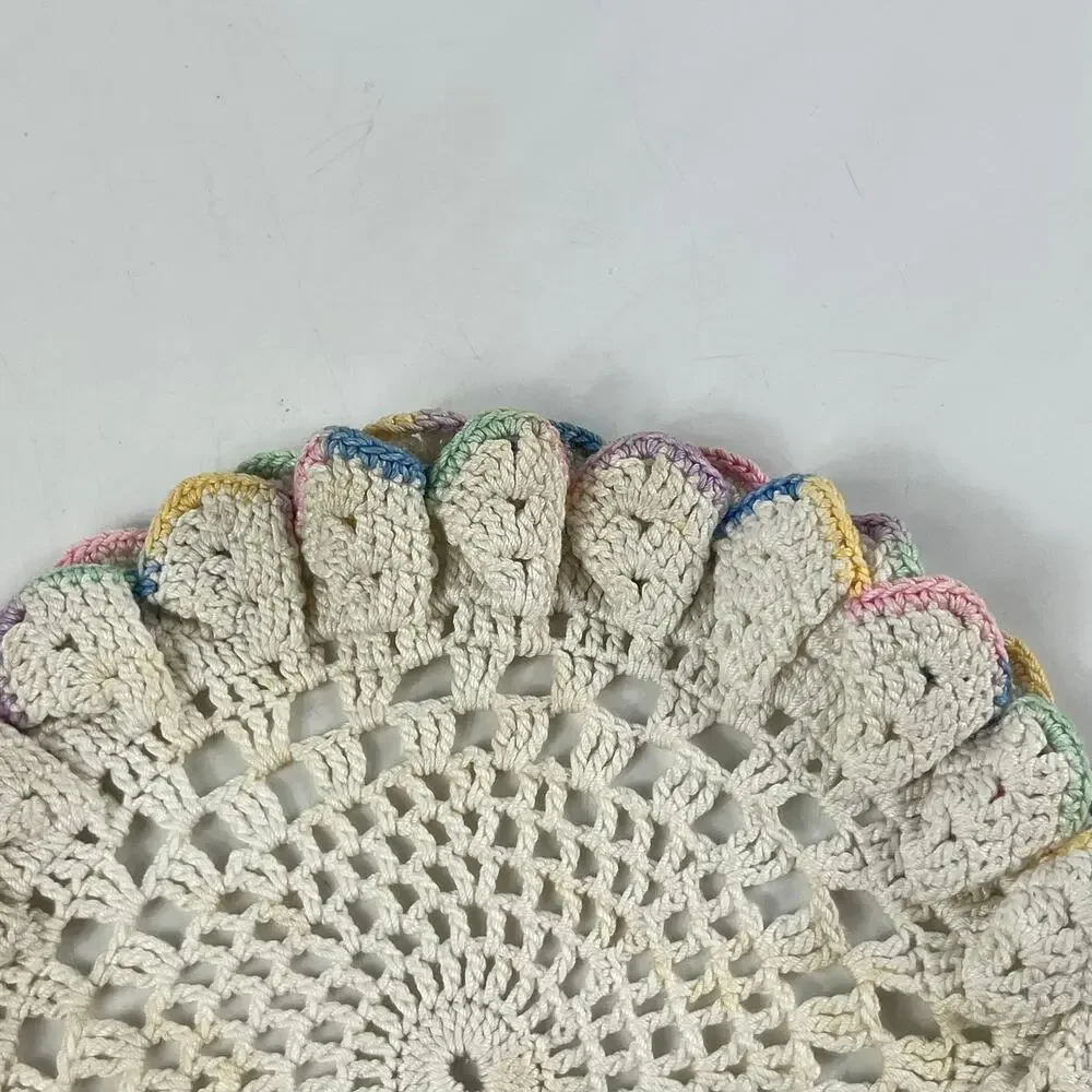 Vtg Crochet Pot Holders Set of 2 Round Ruffle Edge Doily Style 6.5